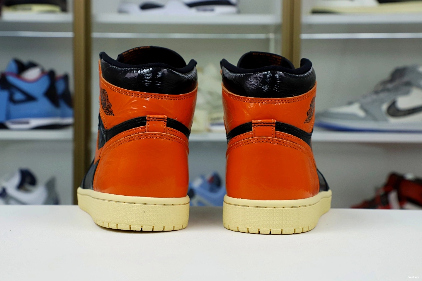 OG HIGH 1 'SHATTERED JORDAN AIR RETRO 3.0' BACKBOARD 0210